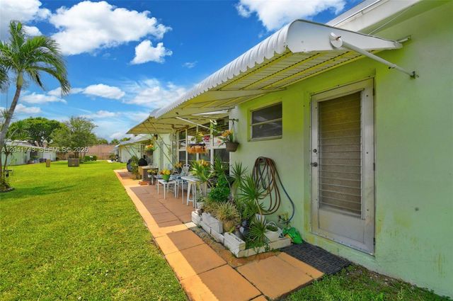 3241 Ridge Hill Road, Boynton Beach, FL 33435