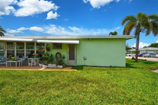 3241 Ridge Hill Road, Boynton Beach, FL 33435