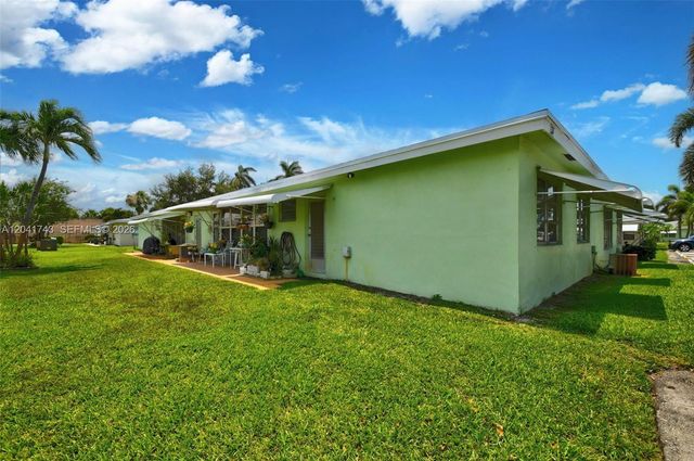 3241 Ridge Hill Road, Boynton Beach, FL 33435