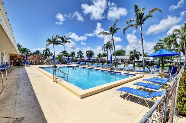 3241 Ridge Hill Road, Boynton Beach, FL 33435