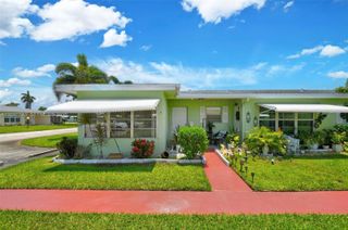 3241 Ridge Hill Road, Boynton Beach, FL 33435