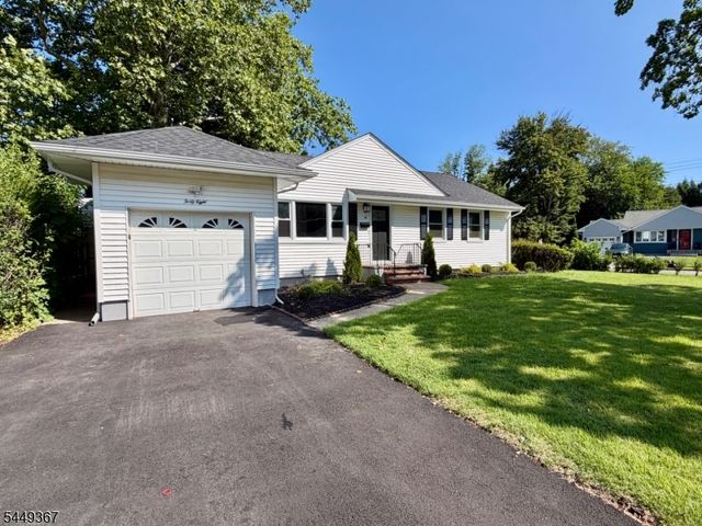 48 Valley View Rd, Hillside Twp., NJ 07205
