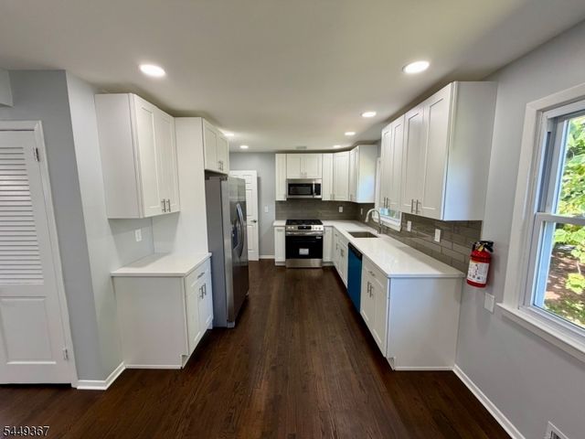 48 Valley View Rd, Hillside Twp., NJ 07205