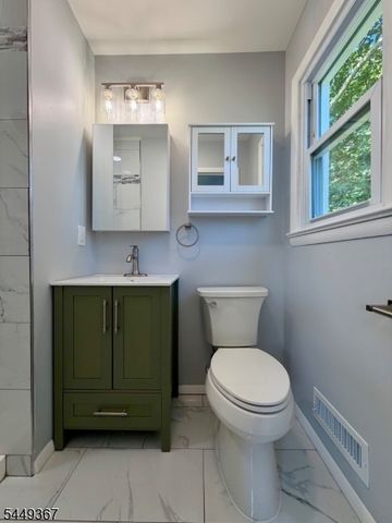 48 Valley View Rd, Hillside Twp., NJ 07205