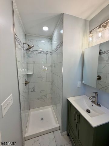 48 Valley View Rd, Hillside Twp., NJ 07205