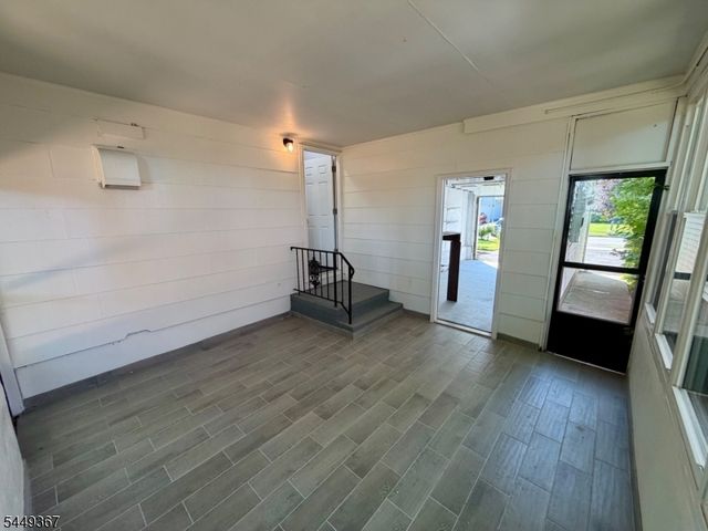 48 Valley View Rd, Hillside Twp., NJ 07205