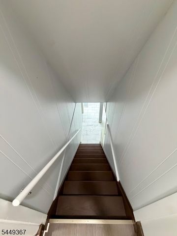 48 Valley View Rd, Hillside Twp., NJ 07205