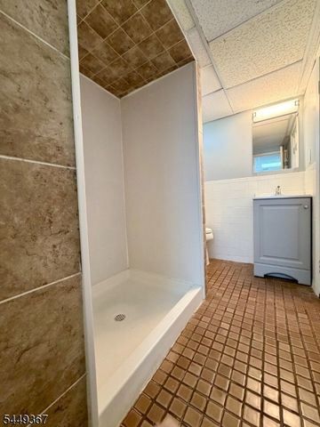 48 Valley View Rd, Hillside Twp., NJ 07205