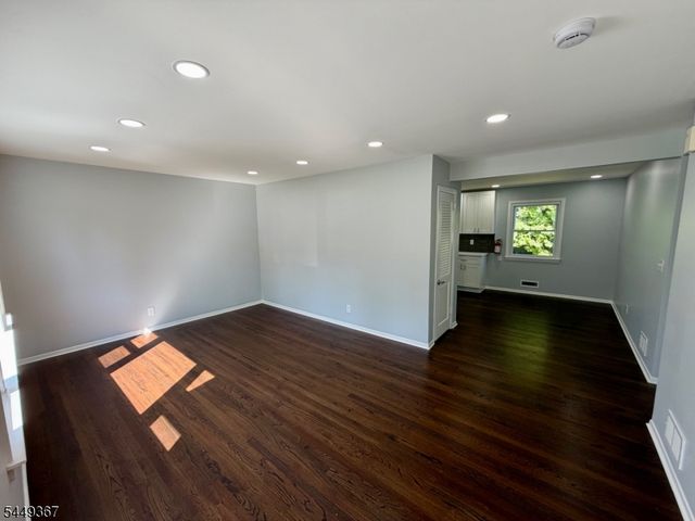 48 Valley View Rd, Hillside Twp., NJ 07205