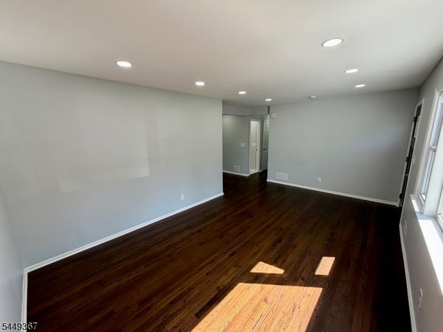 48 Valley View Rd, Hillside Twp., NJ 07205