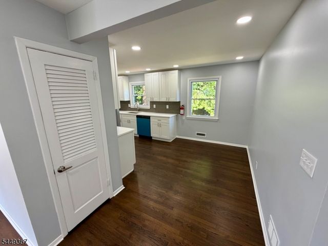 48 Valley View Rd, Hillside Twp., NJ 07205