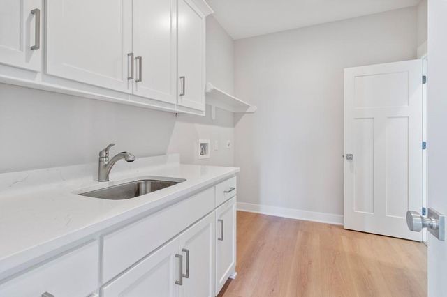 1309 Larkspur Place, Raymore, MO 64083