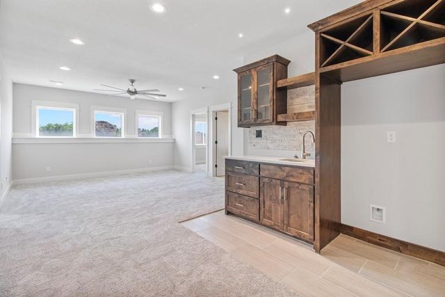 1309 Larkspur Place, Raymore, MO 64083