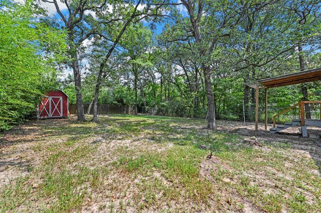 214 Wildflower Drive, Gun Barrel City, TX 75156