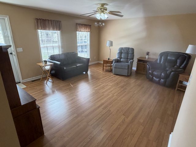 70 Dunn Leoma Rd, Leoma, TN 38468