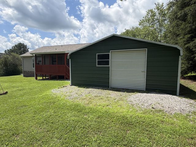 70 Dunn Leoma Rd, Leoma, TN 38468