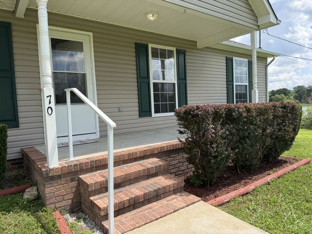70 Dunn Leoma Rd, Leoma, TN 38468