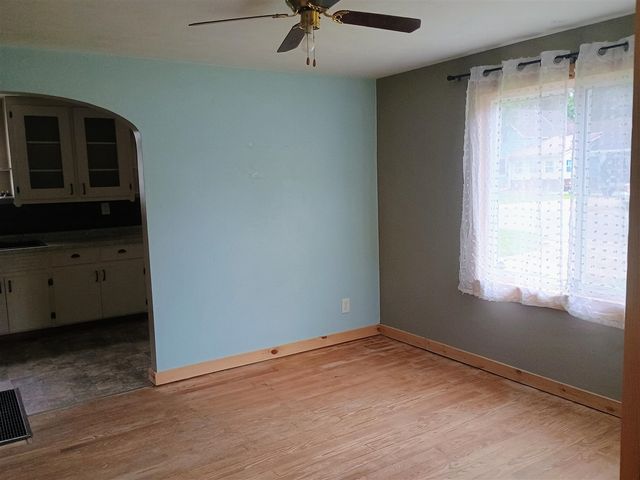 502 E Forest Street, Edmore, MI 48829