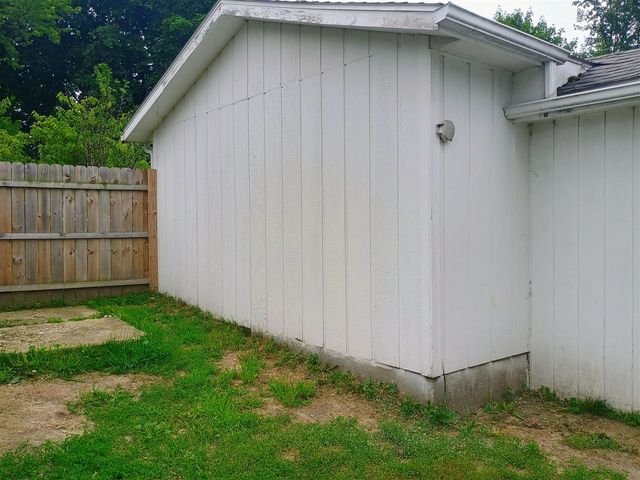 502 E Forest Street, Edmore, MI 48829