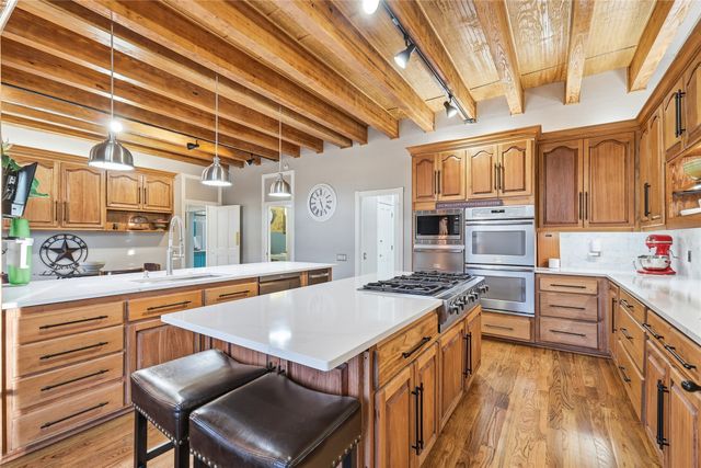 901 Ironwood Drive, Desoto, TX 75115