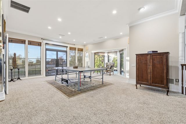 901 Ironwood Drive, Desoto, TX 75115