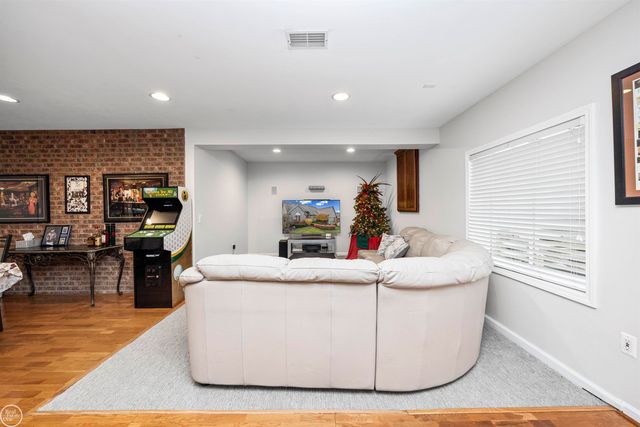 21220 Briar Rose Drive, Macomb Twp, MI 48044