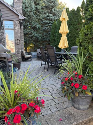 21220 Briar Rose Drive, Macomb Twp, MI 48044