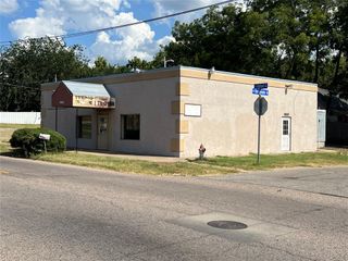 601 E Highland Street, Shawnee, OK 74801