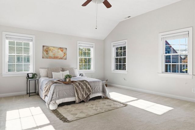2A Auburn St 2A, Woburn, MA 01801