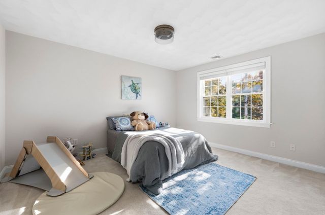 2A Auburn St 2A, Woburn, MA 01801