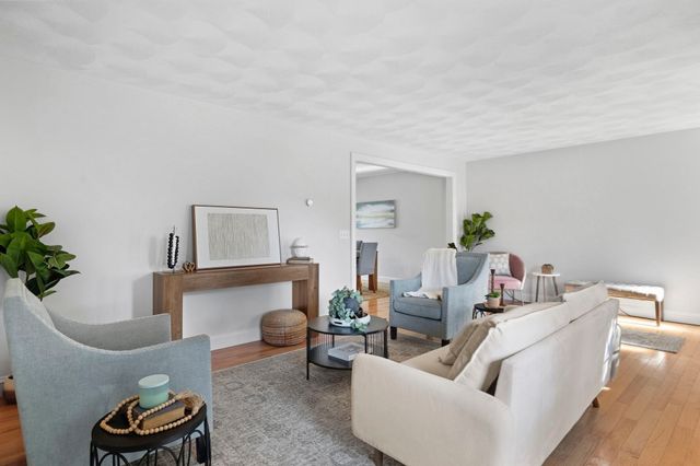 2A Auburn St 2A, Woburn, MA 01801