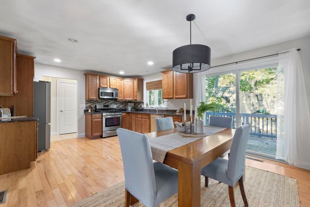 2A Auburn St 2A, Woburn, MA 01801