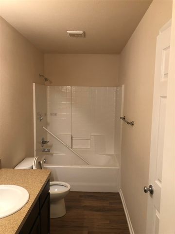 1928 Alanbrook Drive, Fort Worth, TX 76140