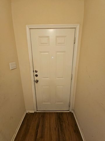 1928 Alanbrook Drive, Fort Worth, TX 76140