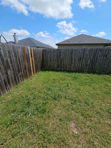 1928 Alanbrook Drive, Fort Worth, TX 76140
