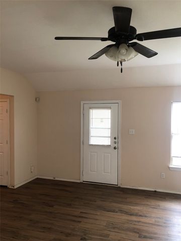 1928 Alanbrook Drive, Fort Worth, TX 76140