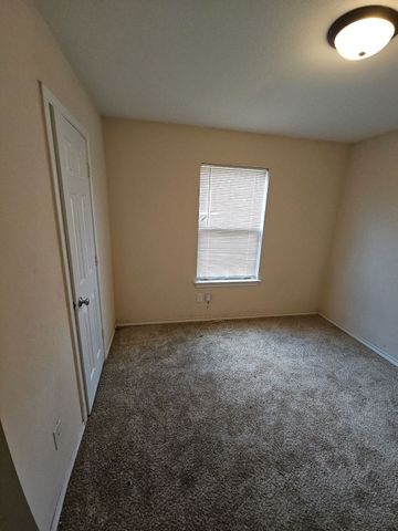 1928 Alanbrook Drive, Fort Worth, TX 76140