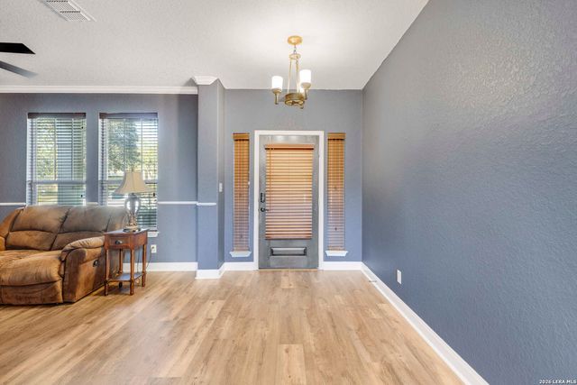 125 Brook Shire, Cibolo, TX 78108