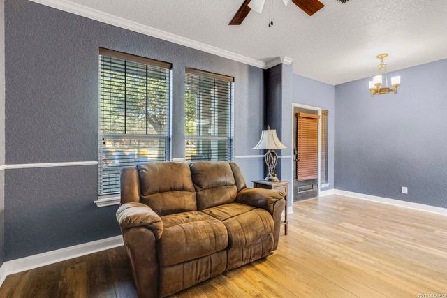 125 Brook Shire, Cibolo, TX 78108