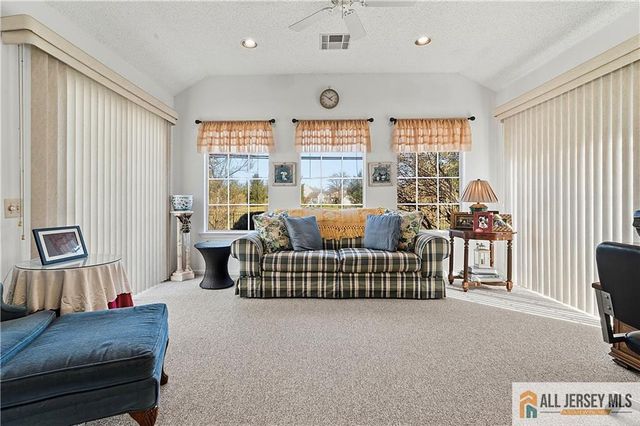 1213 Lindera Plaza B, Monroe, NJ 08831