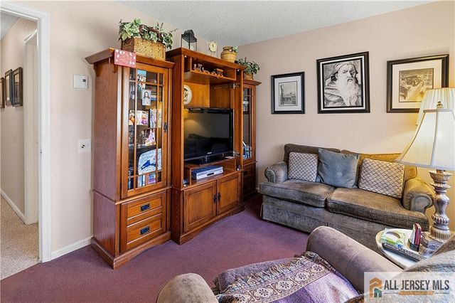 1213 Lindera Plaza B, Monroe, NJ 08831