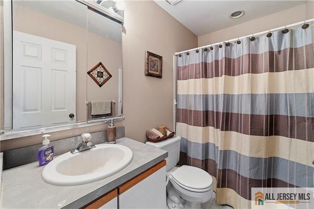 1213 Lindera Plaza B, Monroe, NJ 08831