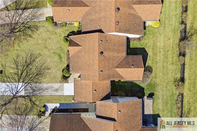 1213 Lindera Plaza B, Monroe, NJ 08831