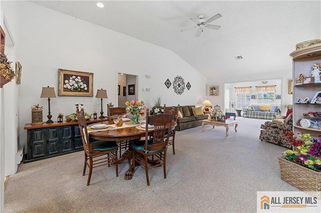 1213 Lindera Plaza B, Monroe, NJ 08831