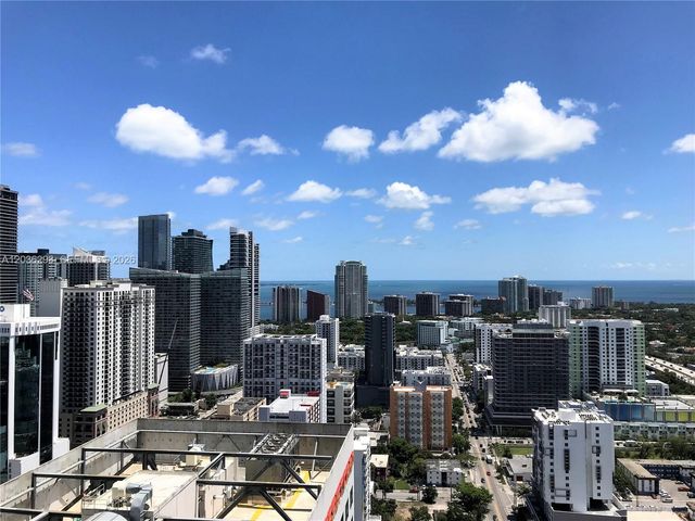 185 SW 7th St 3806, Miami, FL 33130