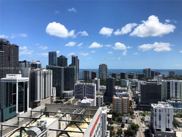 185 SW 7th St 3806, Miami, FL 33130