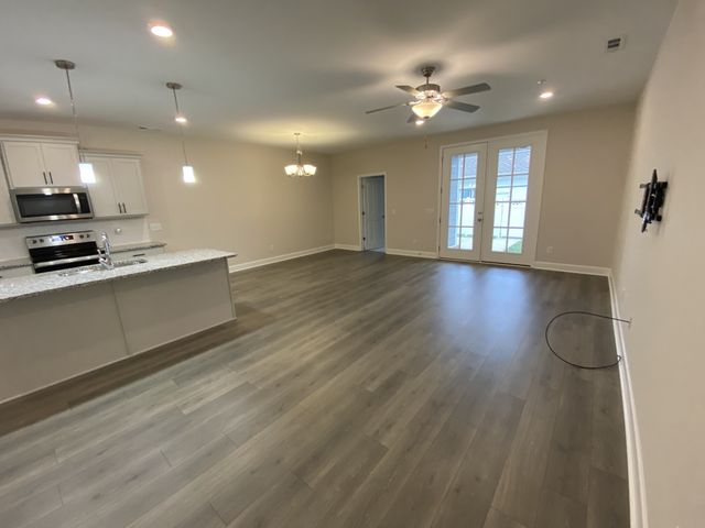 984 Carraway Ln, Spring Hill, TN 37174