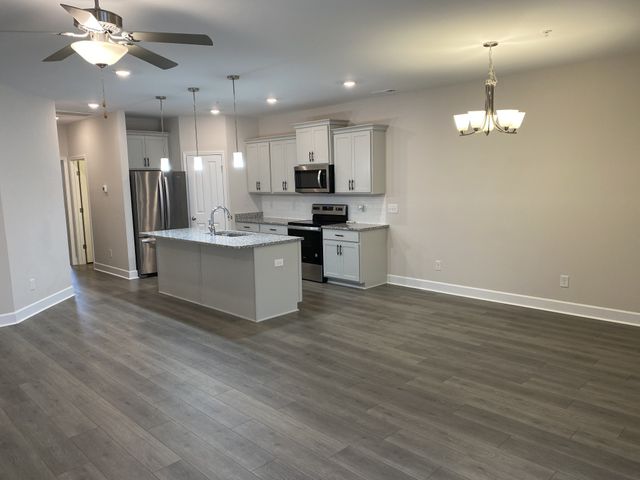 984 Carraway Ln, Spring Hill, TN 37174