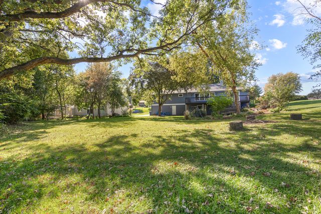 8N627 Gingerwood Lane, Elgin, IL 60124