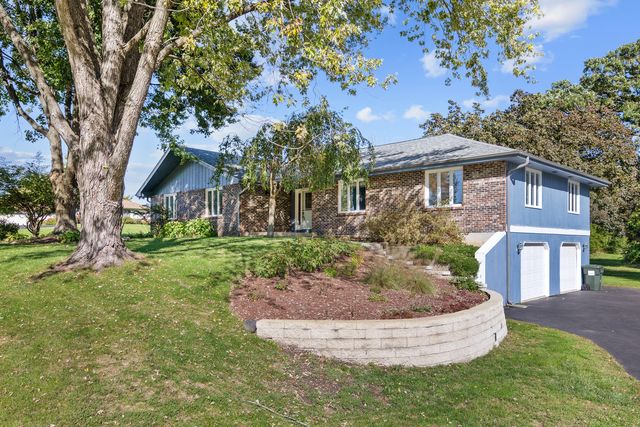 8N627 Gingerwood Lane, Elgin, IL 60124